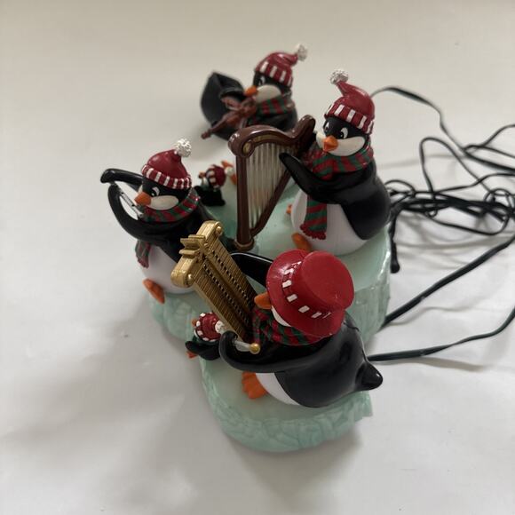 Mr. Christmas Penguin Players Band Playing Instrument Animated Music w/Box READ - Picture 3 of 15